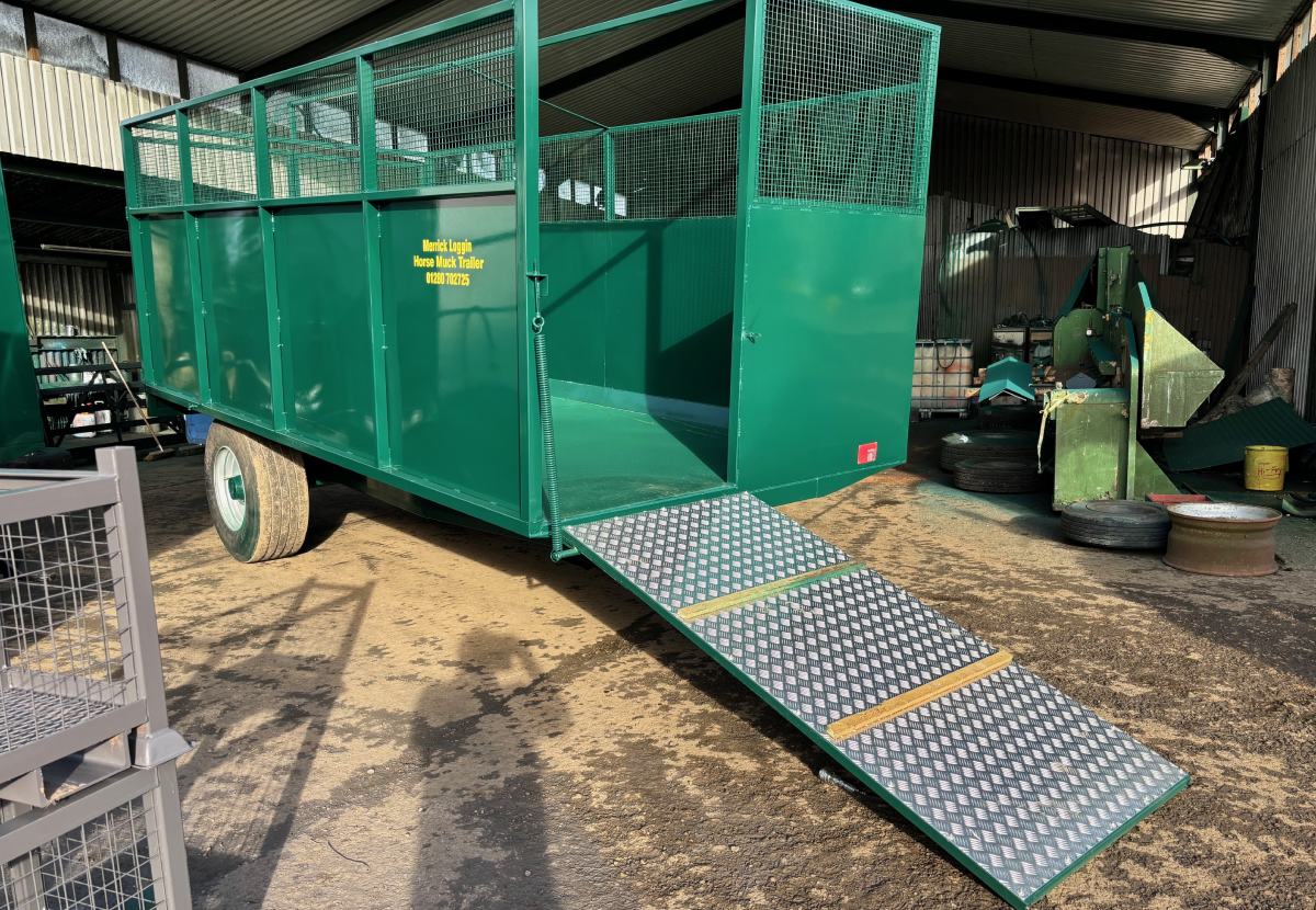 horse much tralier brown 6 tonne